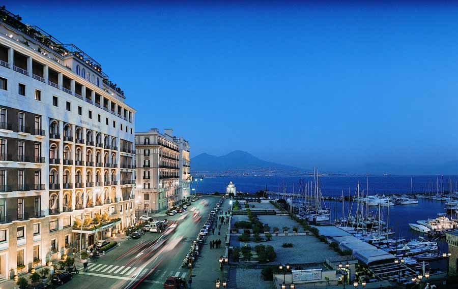 hotel_vesuvio_napoli